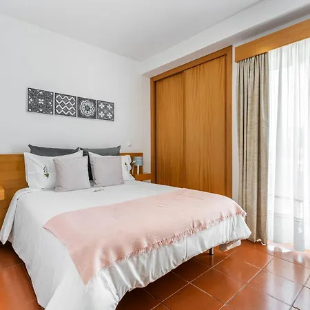 Apartment Cascatas *